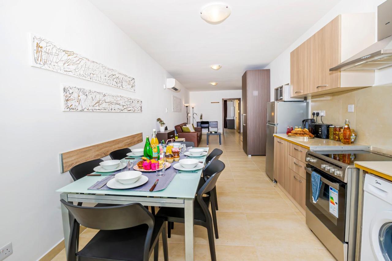 מליאהה Summer Breeze Comfort Sunny Apartments Close To The Sandy Beaches - By Getawaysmalta מראה חיצוני תמונה
